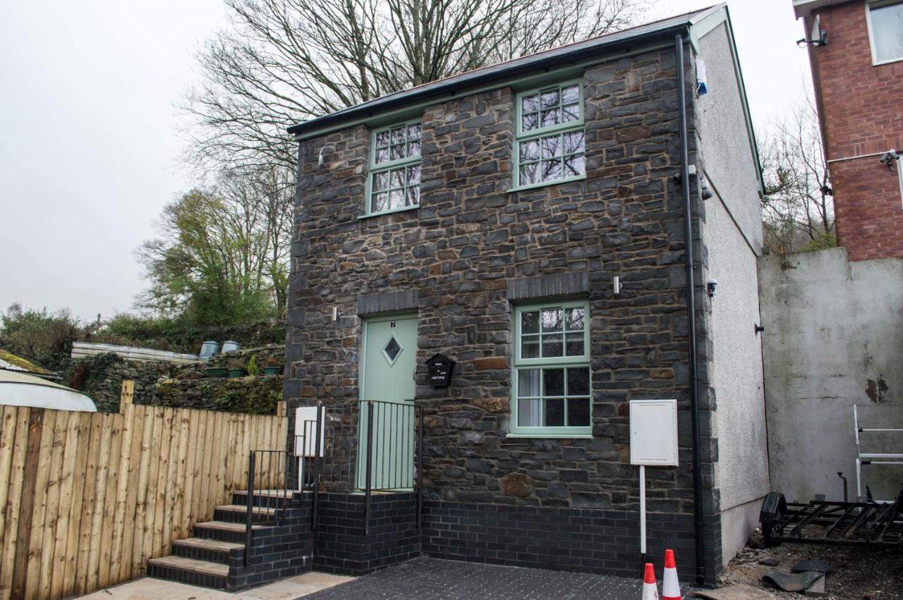 Ash Lodge *
